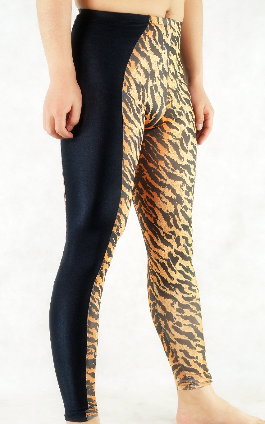 black leggings with leopard stripe